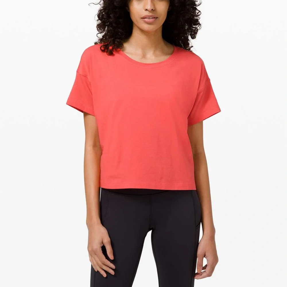 Lululemon Cates Tee in‎ Pink Punch